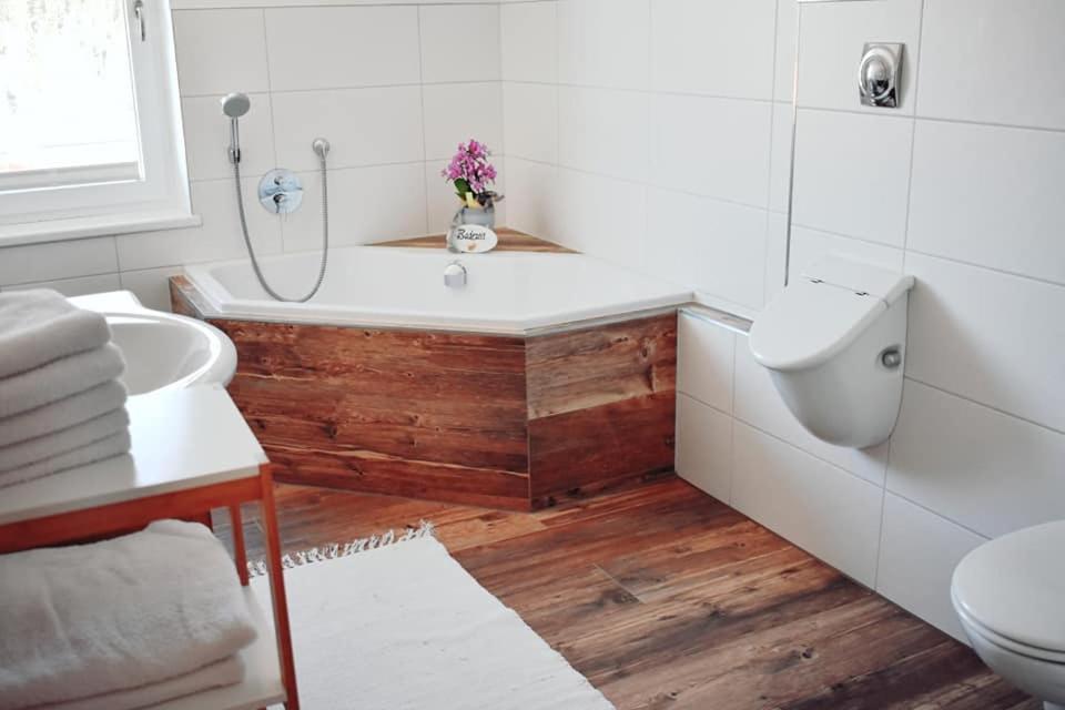 Braito'S Seaside Lodges Und Suites Haldensee Kamer foto
